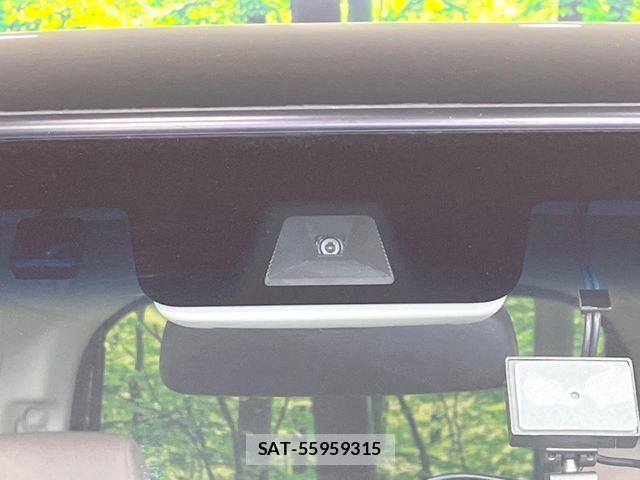 Honda N BOX 2021-03 6217428-2