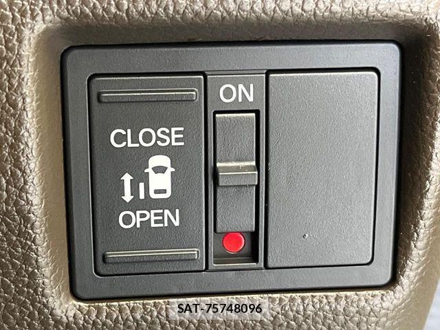 Honda N BOX 2023-02 6217434-4