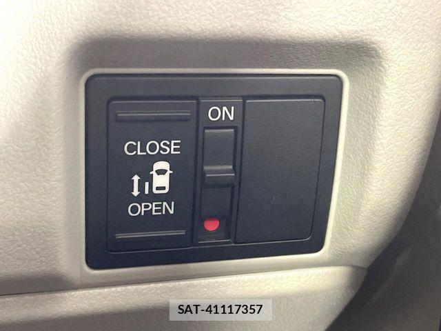 Honda N BOX 2025-10 6265151-5
