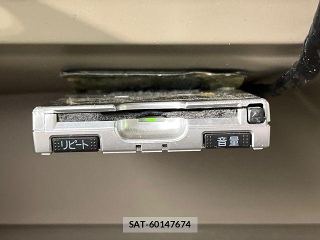 Honda N BOX 2012-12 6272388-5