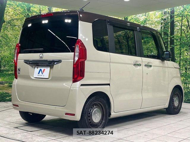 Honda N BOX 2023-08 6613496-16