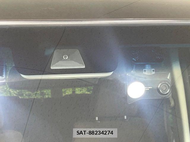 Honda N BOX 2023-08 6613496-5