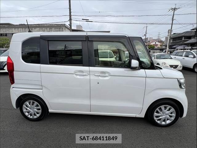 Honda N BOX 2019-03 6613581-4