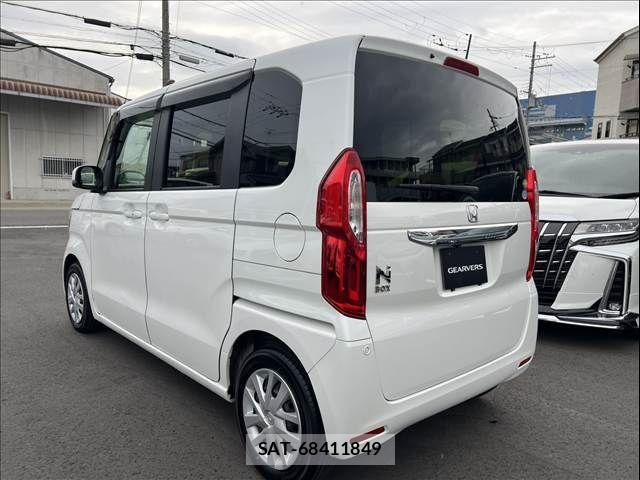Honda N BOX 2019-03 6613581-8