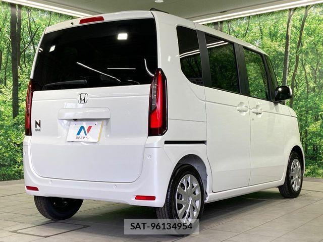 Honda N BOX 2026-03 6613502-16