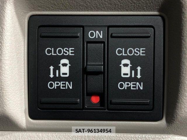 Honda N BOX 2026-03 6613502-3