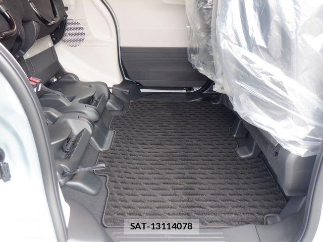 Honda N BOX 2026-02 6613485-27