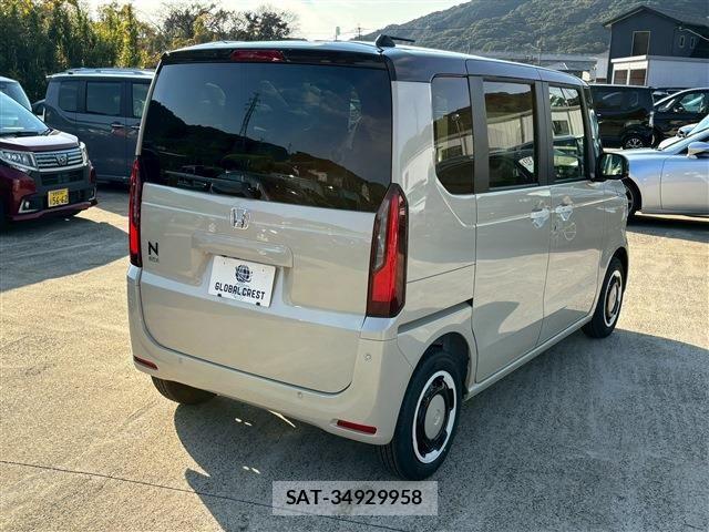 Honda N BOX 2025-12 6642035-12