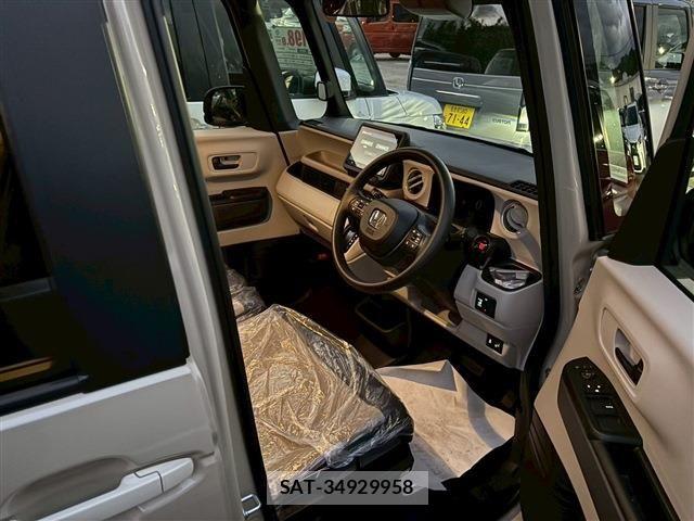 Honda N BOX 2025-12 6642035-14