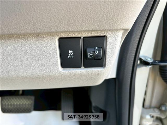 Honda N BOX 2025-12 6642035-18