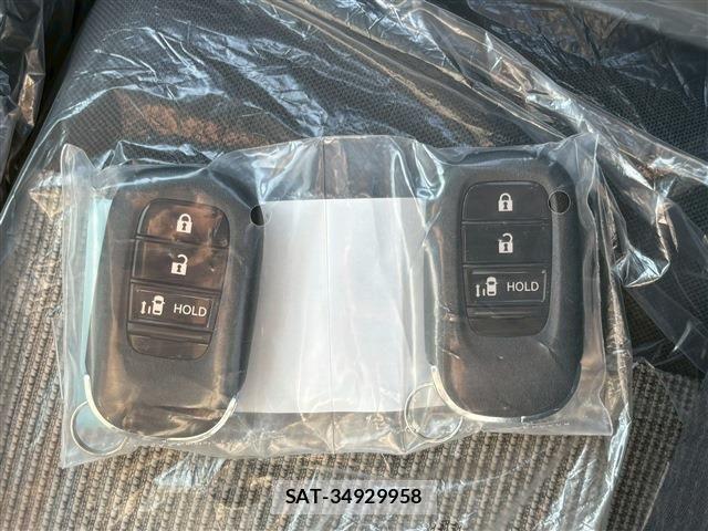 Honda N BOX 2025-12 6642035-28