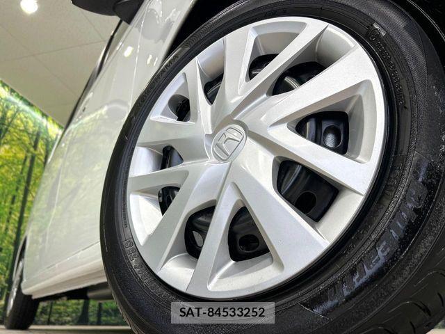 Honda N BOX 2026-01 6642036-12