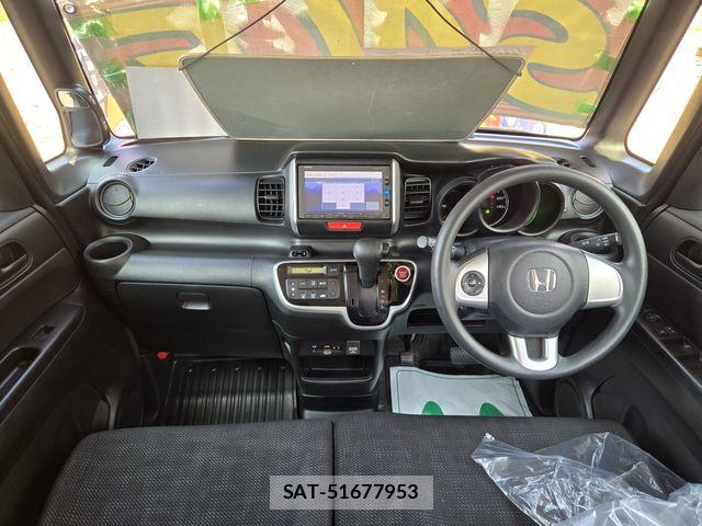 Honda N BOX 2016-09 6672782-16