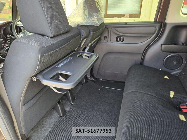 Honda N BOX 2016-09 6672782-26