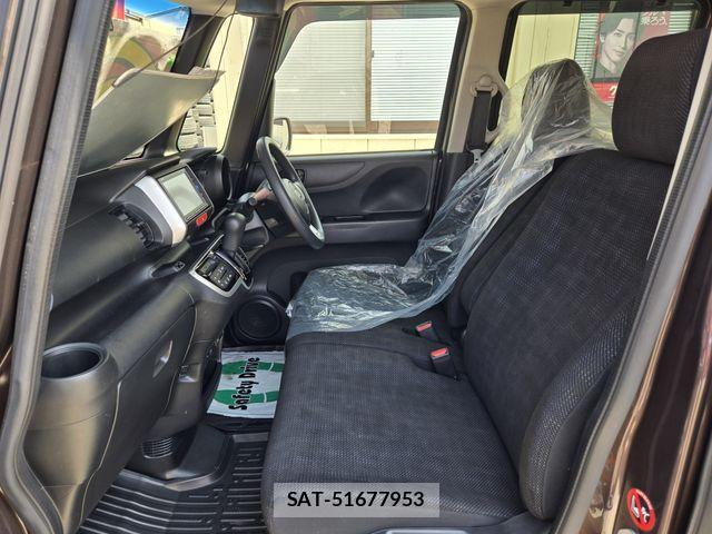 Honda N BOX 2016-09 6672782-28