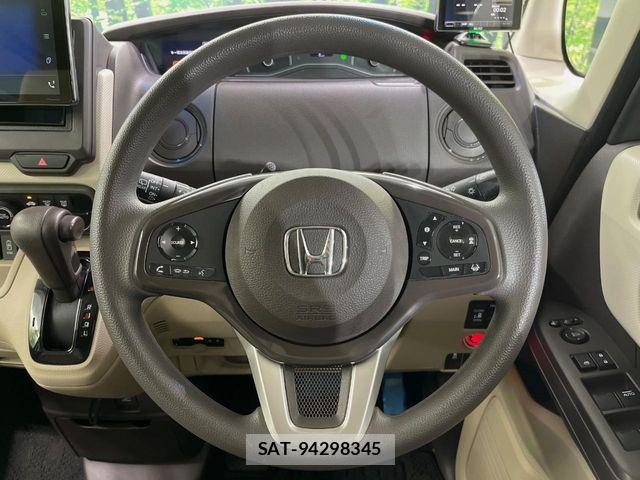 Honda N BOX 2018-04 6672763-11