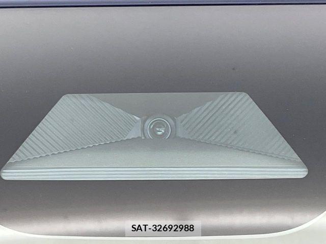 Honda N BOX 2025-10 6677053-5