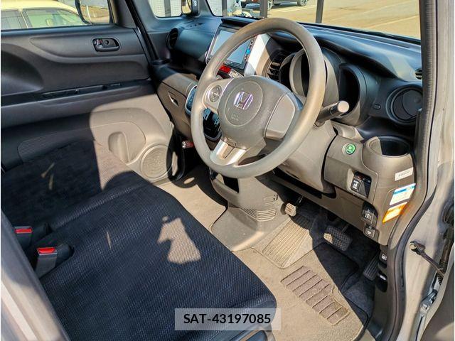 Honda N BOX 2016-10 6677095-14