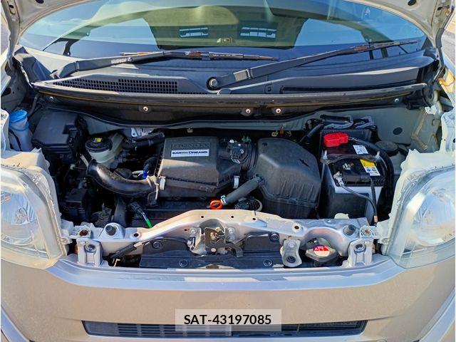 Honda N BOX 2016-10 6677095-17