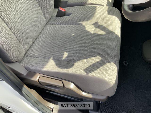Honda N BOX 2021-04 6677099-11