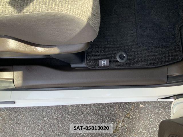 Honda N BOX 2021-04 6677099-13
