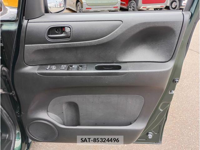 Honda N BOX 2016-02 6677094-17