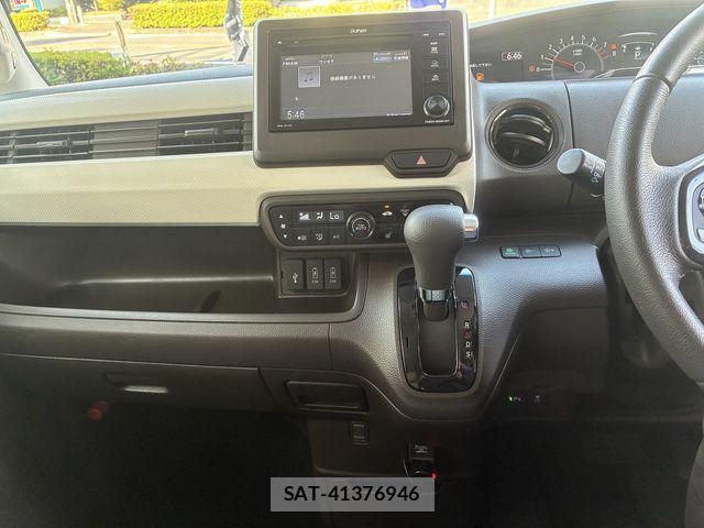 Honda N BOX 2021-04 6677081-14