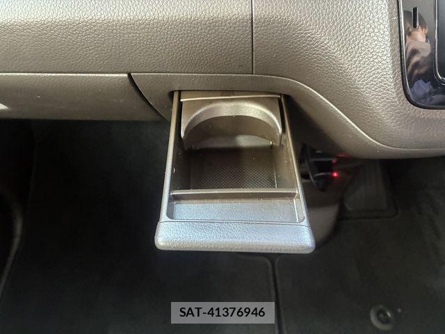 Honda N BOX 2021-04 6677081-16