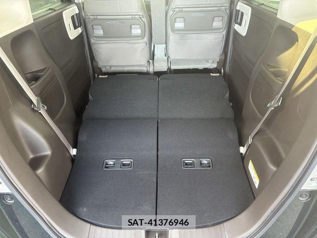 Honda N BOX 2021-04 6677081-26
