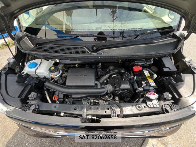 Honda N BOX 2022-08 6677069-18