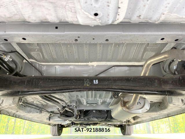 Honda N BOX 2025-06 6677046-18