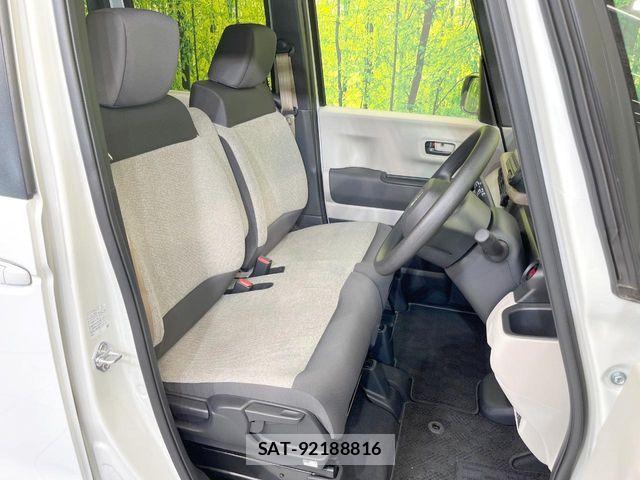 Honda N BOX 2025-06 6677046-7