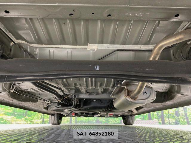 Honda N BOX 2023-04 6677064-18