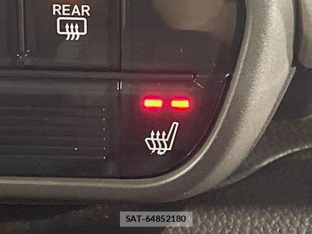 Honda N BOX 2023-04 6677064-5