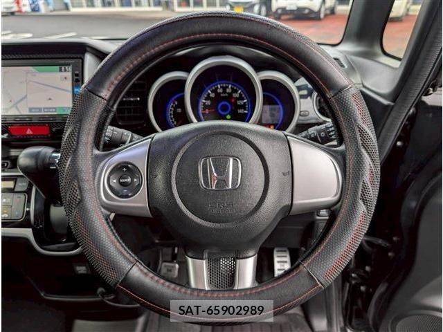 Honda N BOX 2015-06 6677093-18