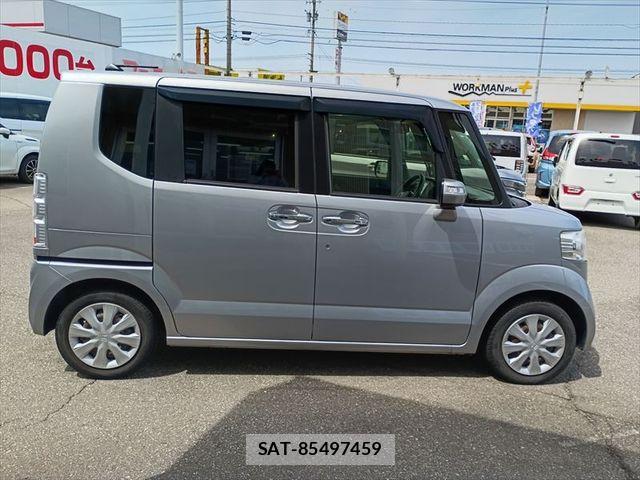 Honda N BOX 2017-07 6683913-3