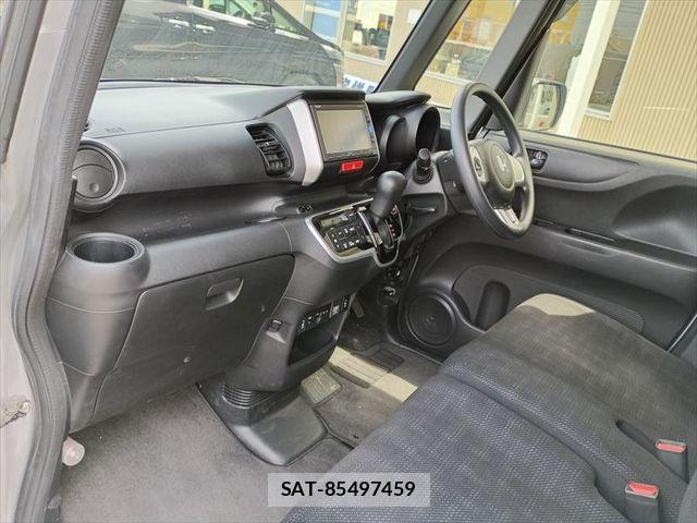 Honda N BOX 2017-07 6683913-7