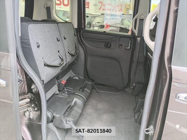 Honda N BOX 2017-03 6683912-13