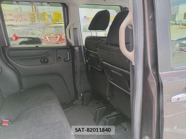 Honda N BOX 2017-03 6683912-15