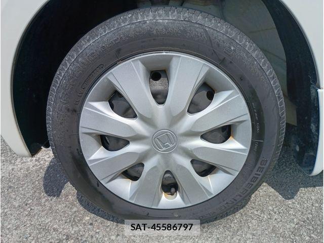 Honda N BOX 2017-02 6682777-11