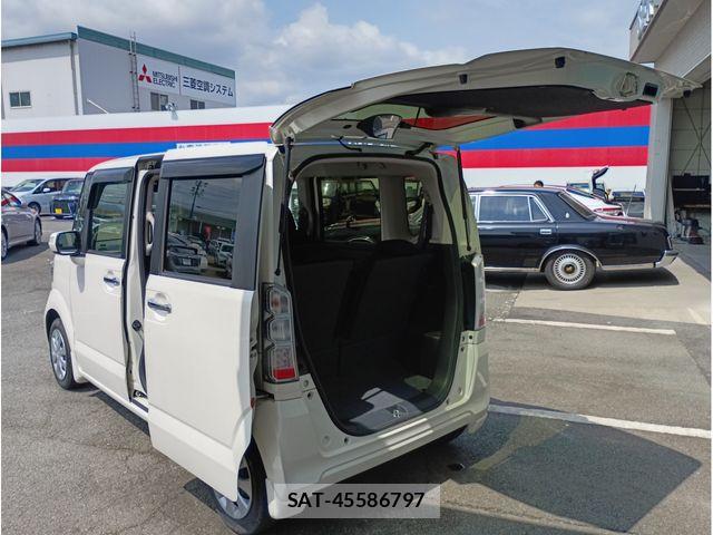 Honda N BOX 2017-02 6682777-18
