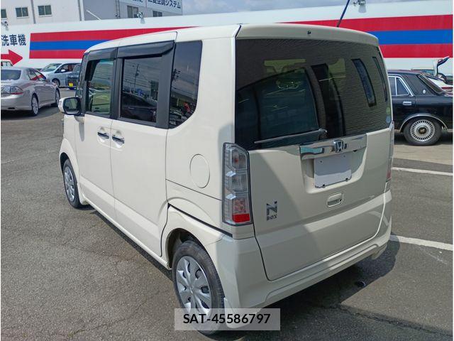 Honda N BOX 2017-02 6682777-4