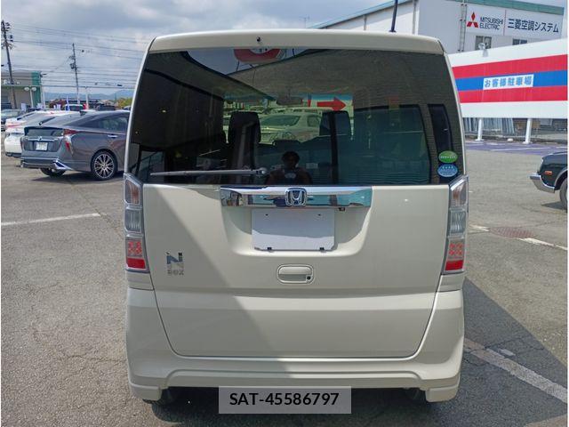 Honda N BOX 2017-02 6682777-5
