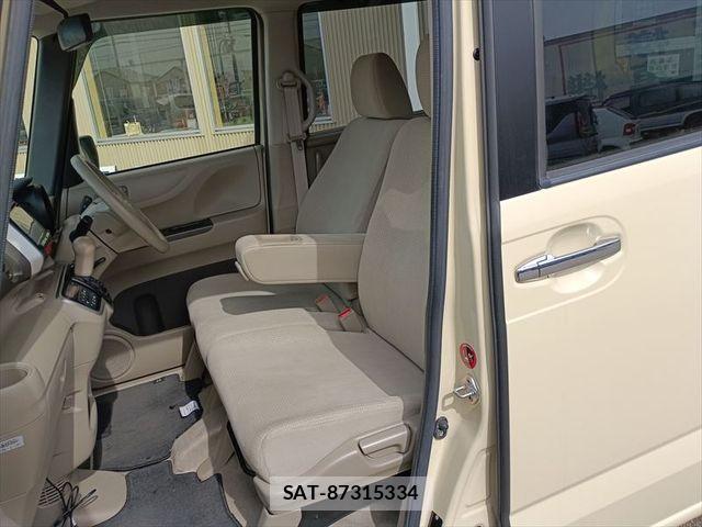 Honda N BOX 2015-06 6683916-9
