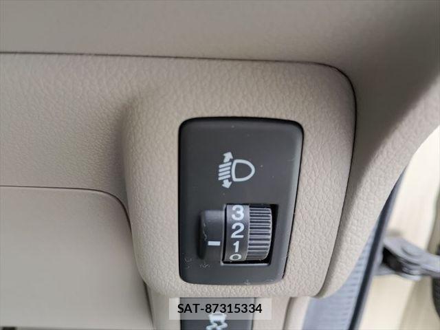 Honda N BOX 2015-06 6683916-27