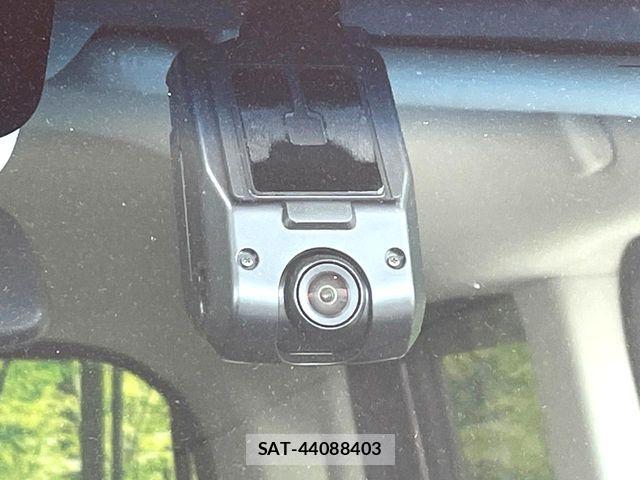 Honda N BOX 2023-09 6683907-6
