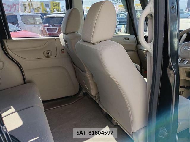 Honda N BOX 2013-03 6683914-16