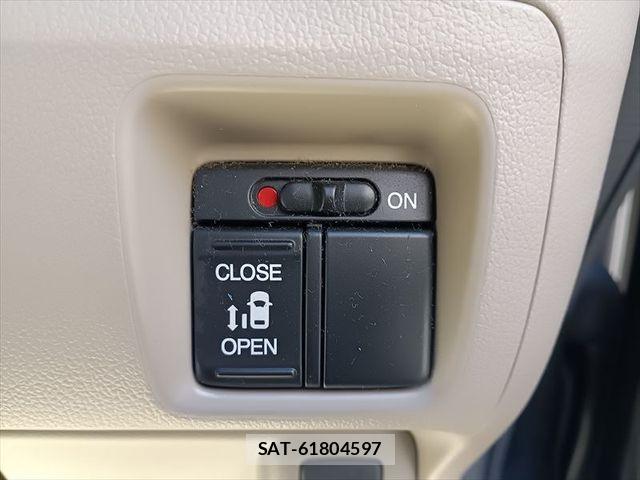 Honda N BOX 2013-03 6683914-28