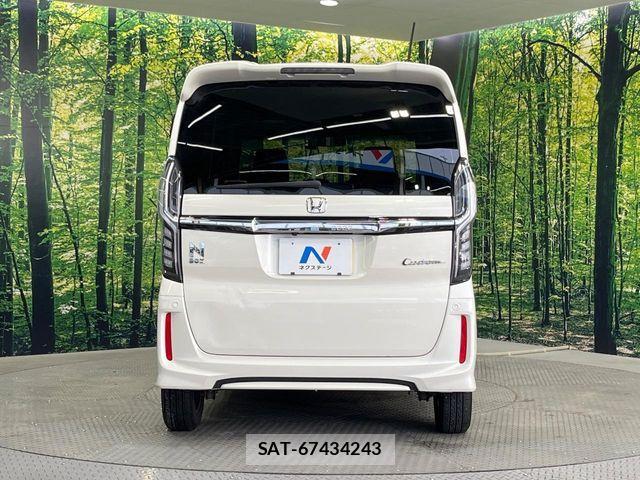 Honda N BOX 2018-04 6716776-14