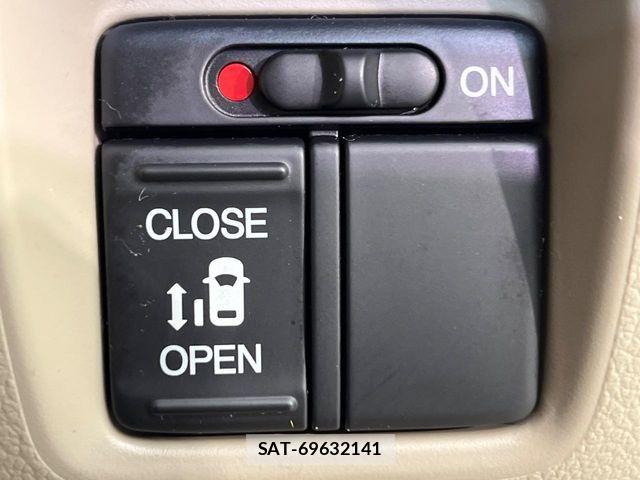 Honda N BOX 2013-01 6716802-2